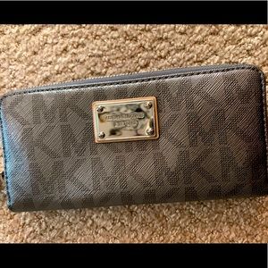 Michael Kors wallet